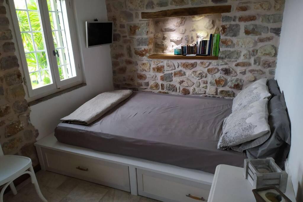 Klovino Beach House Douvia エクステリア 写真