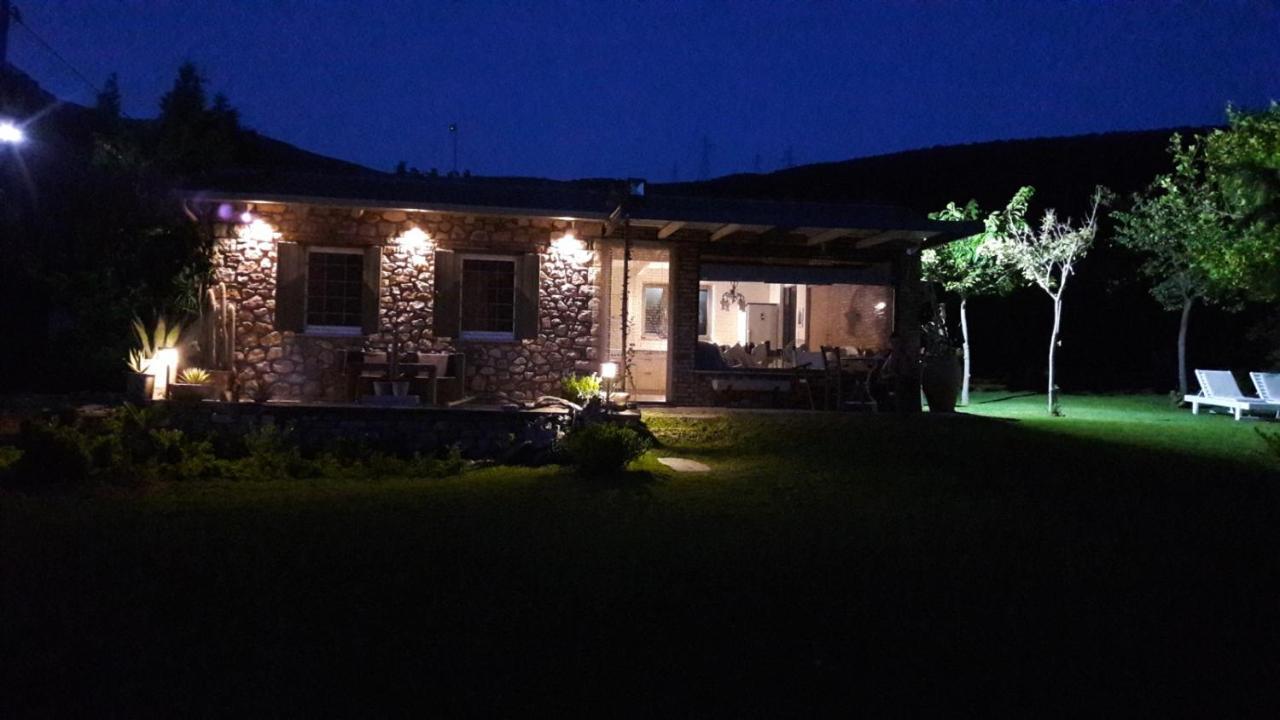 Klovino Beach House Douvia エクステリア 写真