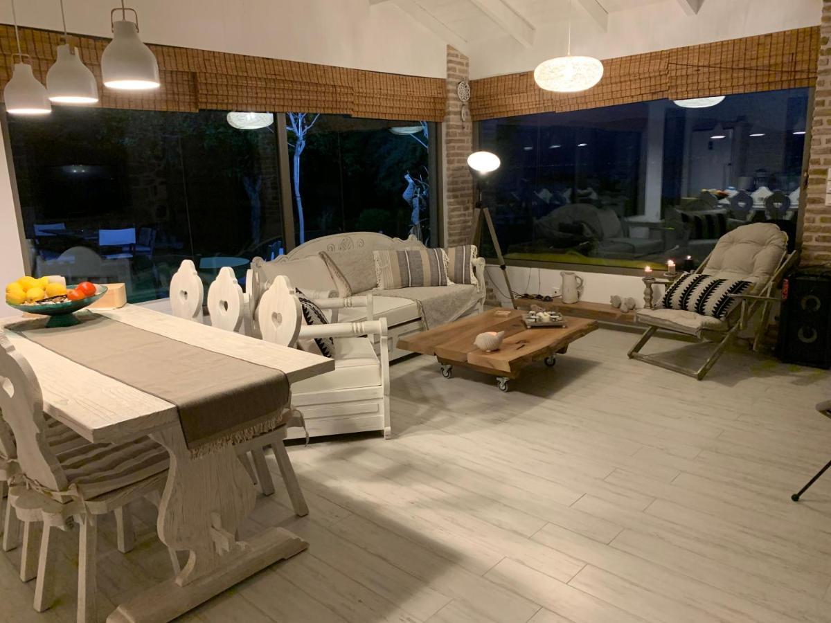 Klovino Beach House Douvia エクステリア 写真